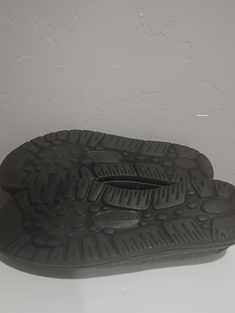 Eddie Bauer Men's Black Slip-On Lace Moccasins - Picture 7 of 7
